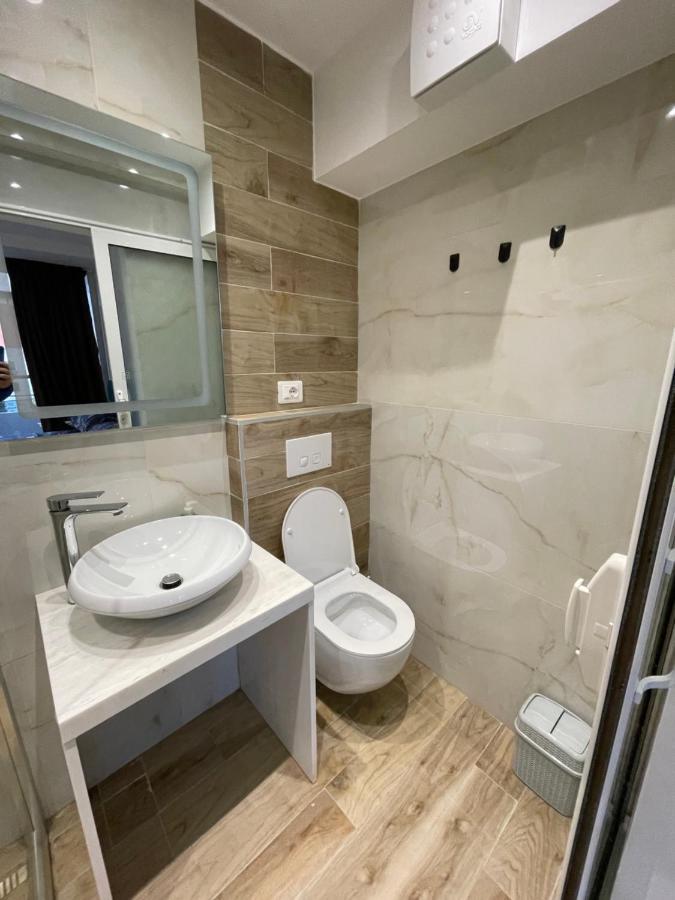 Boutique Central Studio Apartments Tirana Exterior photo