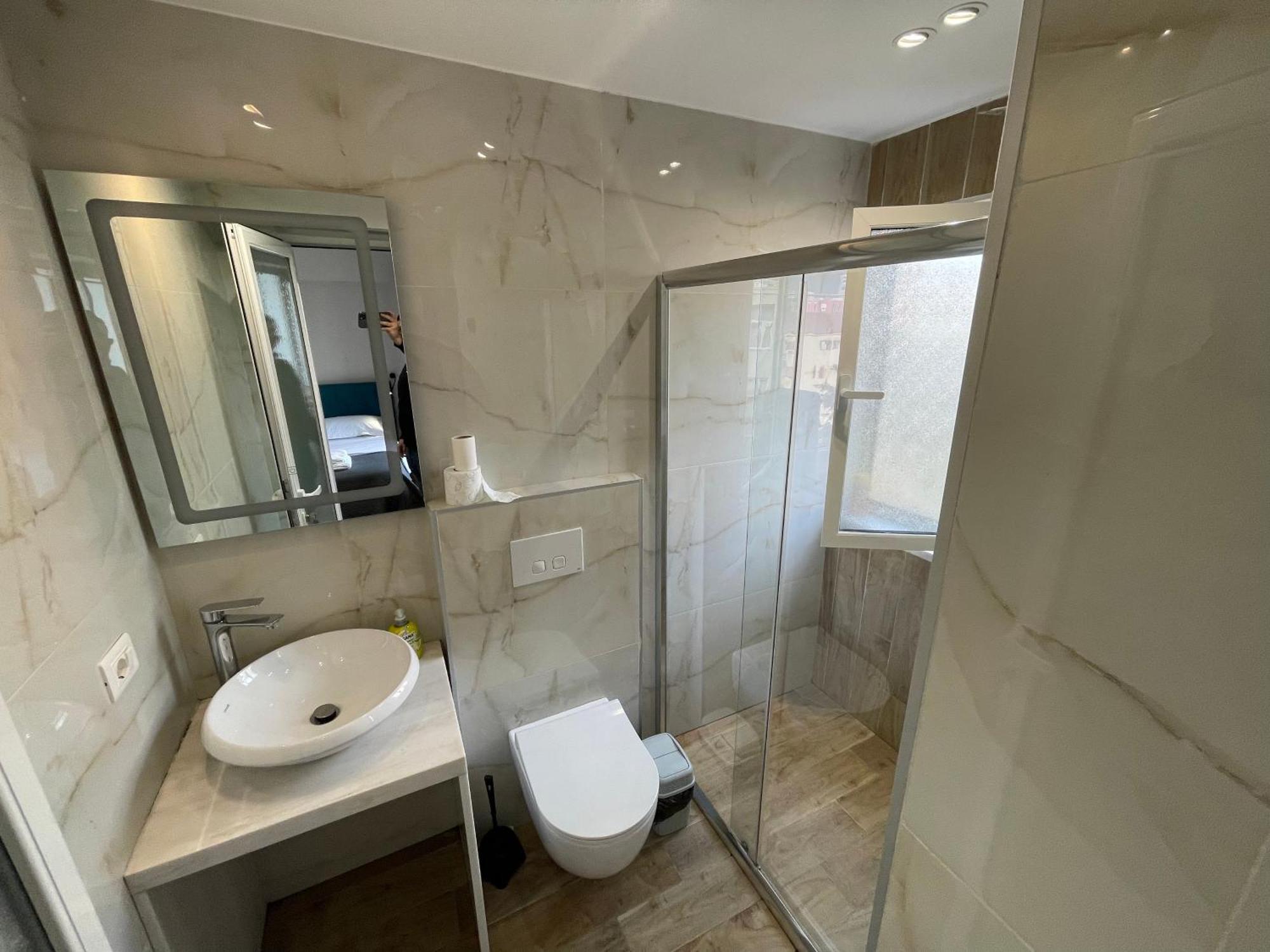 Boutique Central Studio Apartments Tirana Exterior photo