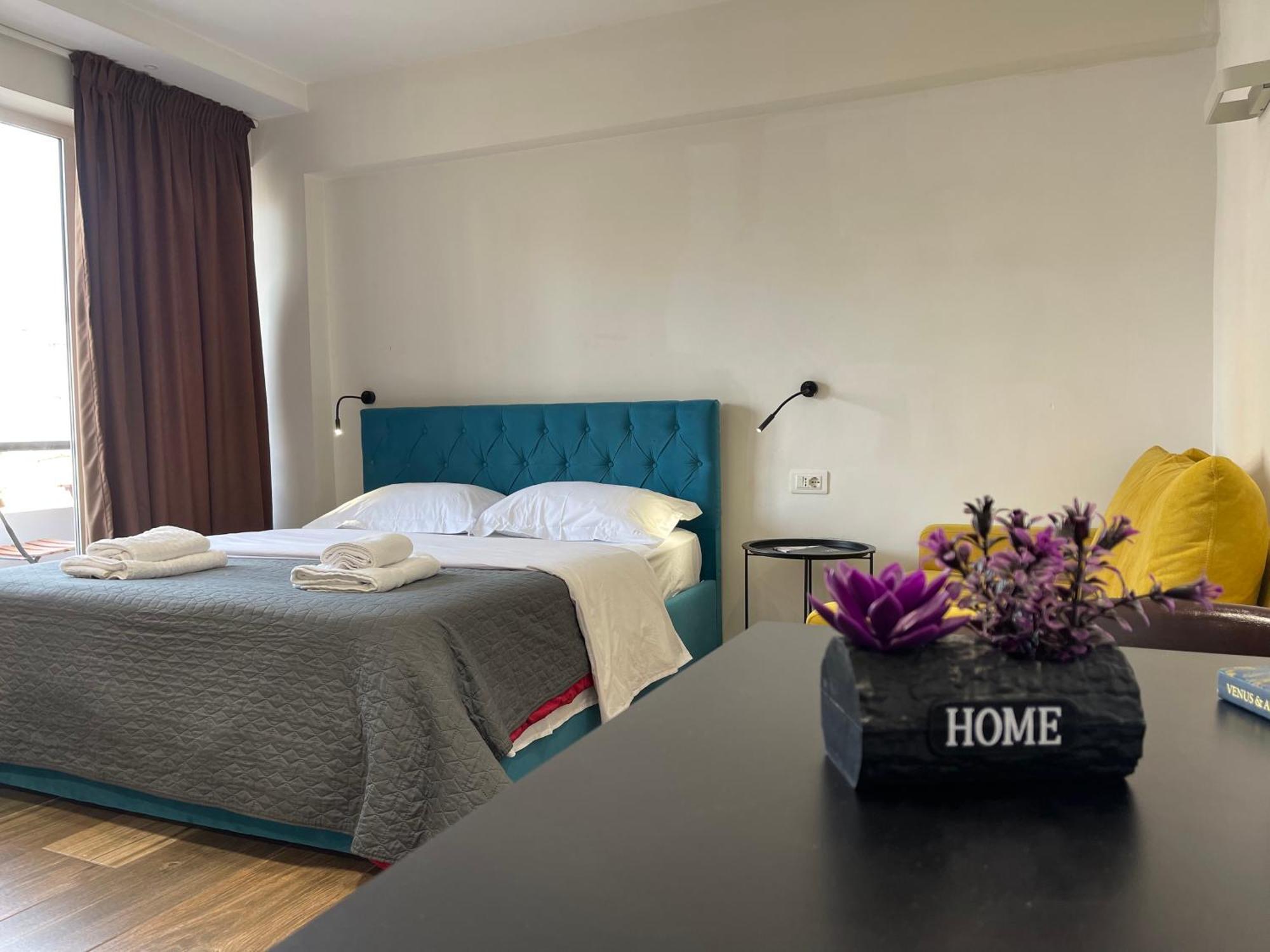 Boutique Central Studio Apartments Tirana Exterior photo