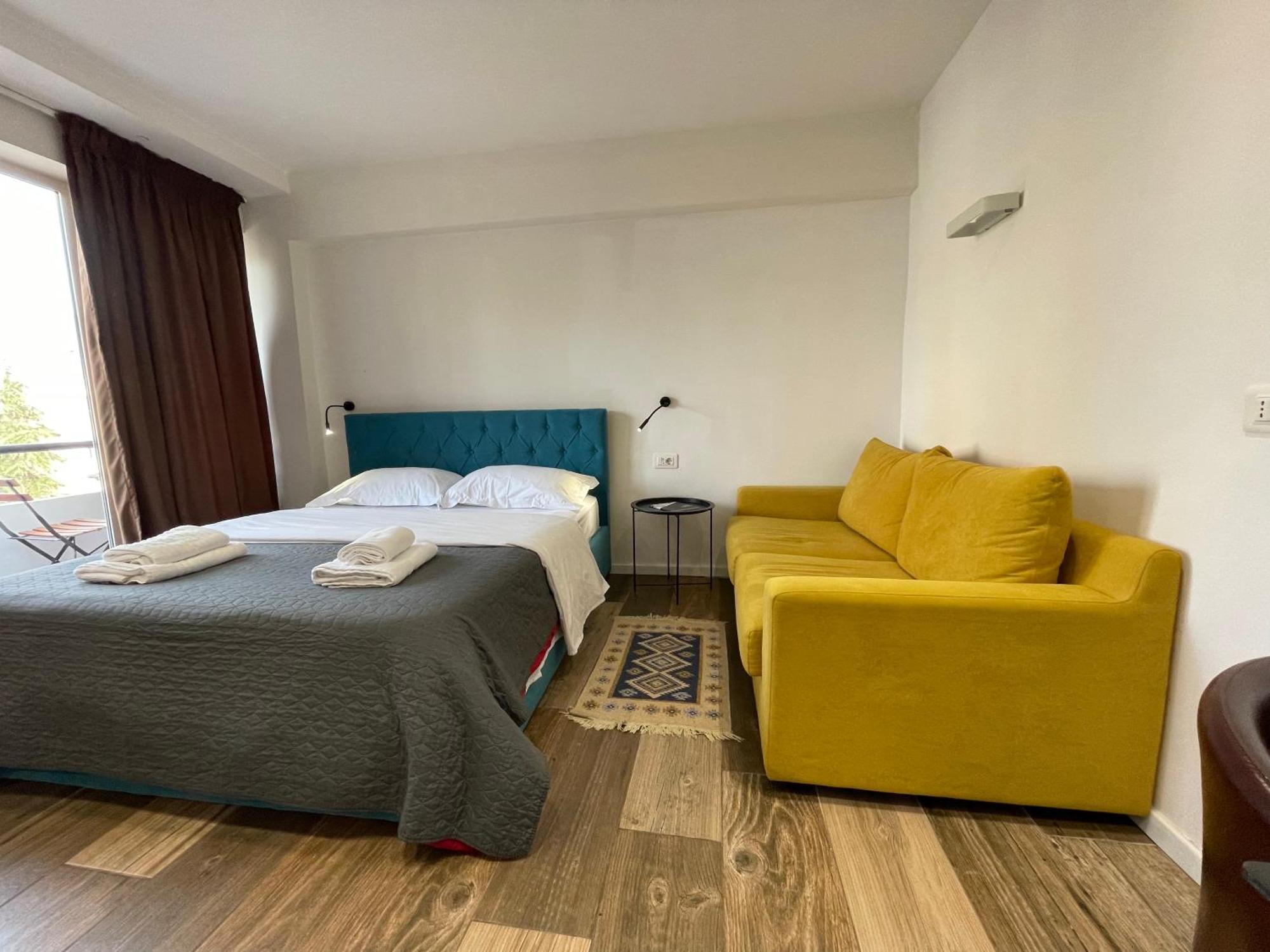 Boutique Central Studio Apartments Tirana Exterior photo