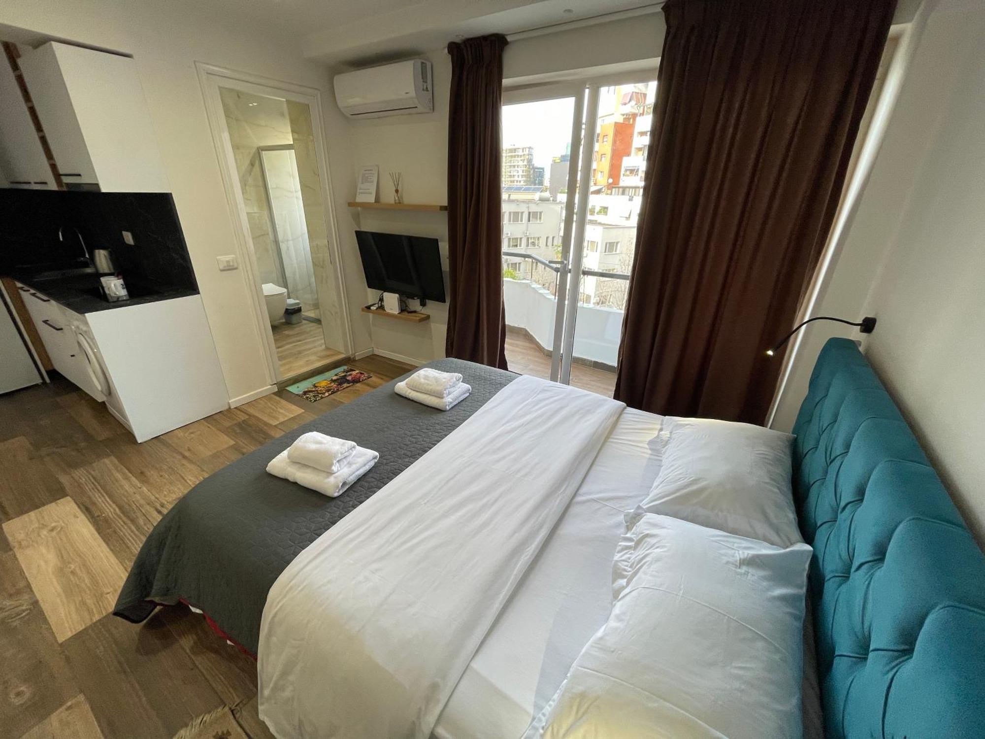Boutique Central Studio Apartments Tirana Exterior photo