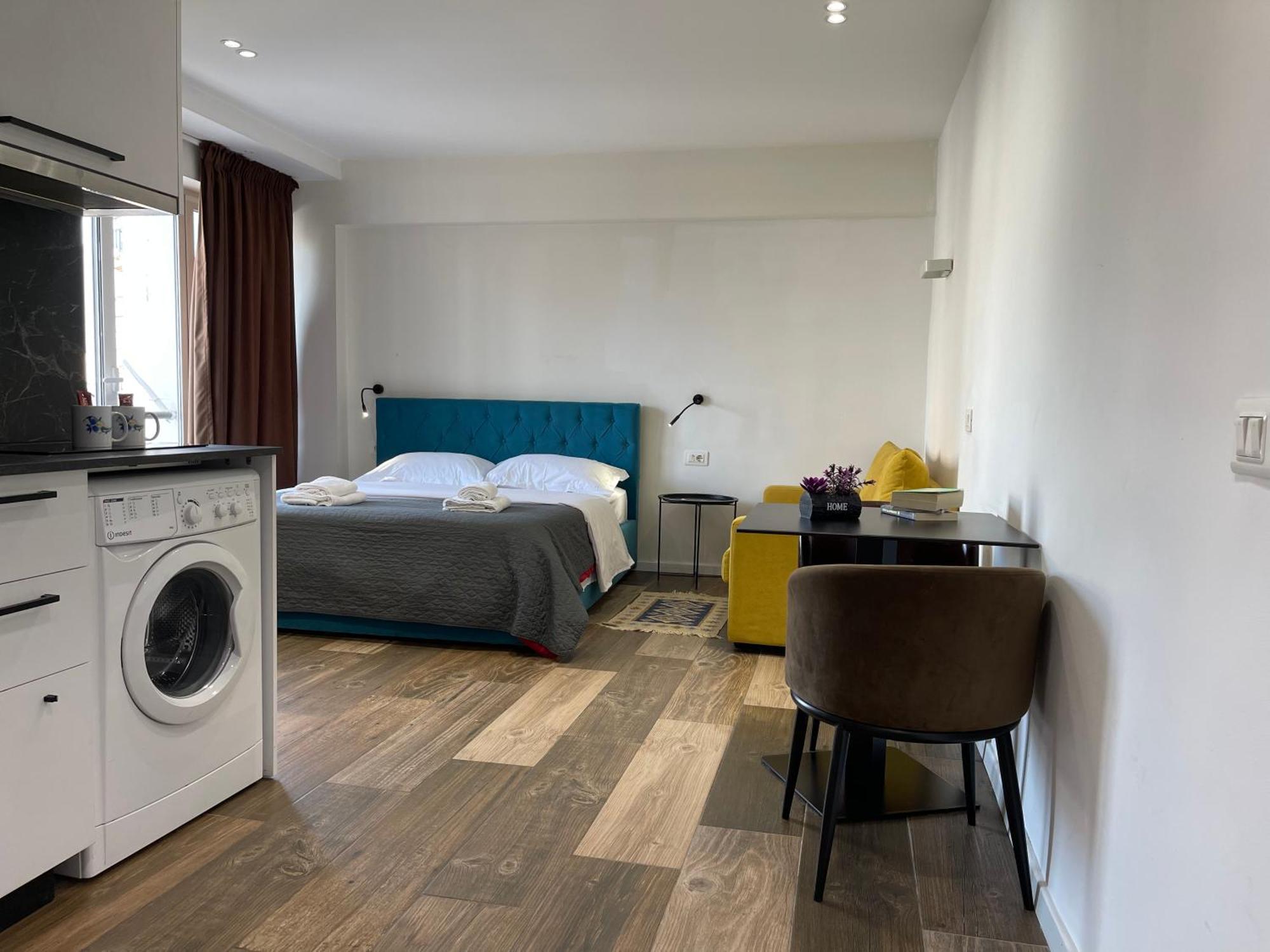 Boutique Central Studio Apartments Tirana Exterior photo