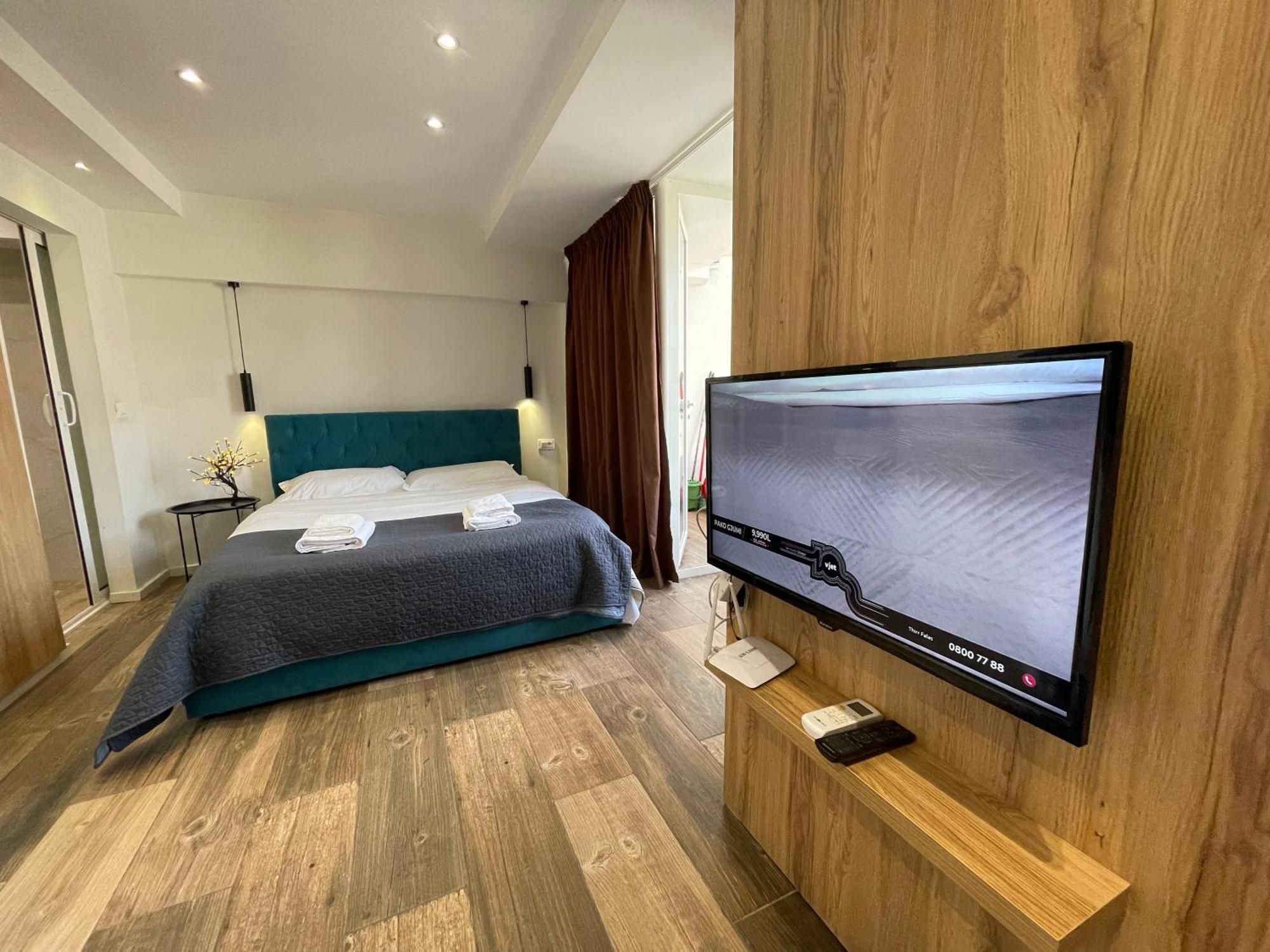 Boutique Central Studio Apartments Tirana Exterior photo